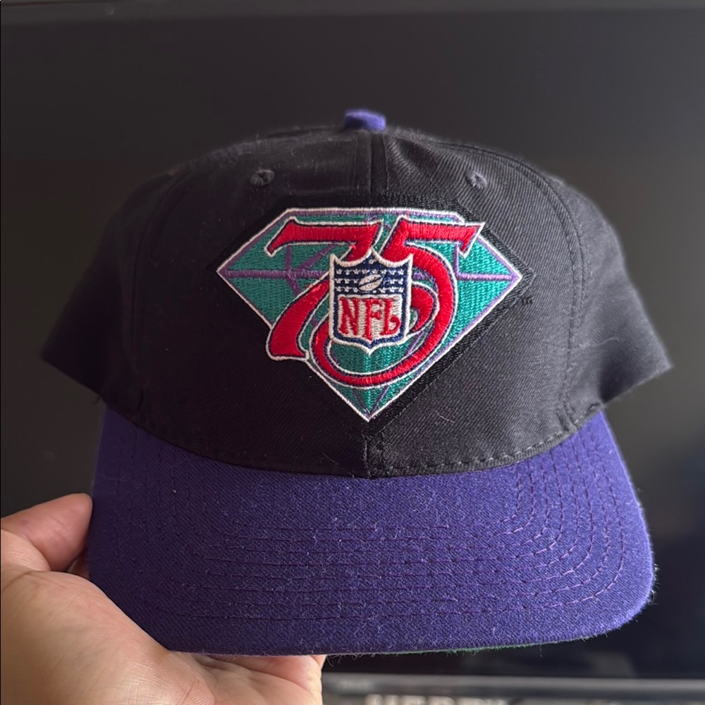 NFL 1994 Black Snapback Cap
